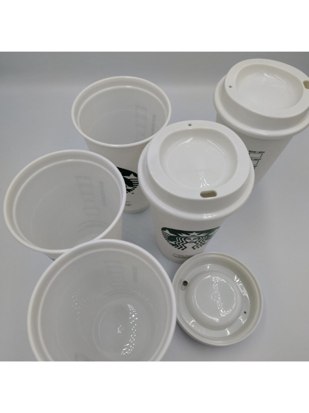 Starbucks Grande Cups Reusable Coffee 16 Oz. Match Lids Set of 5 White Plastic - Picture 8 of 9